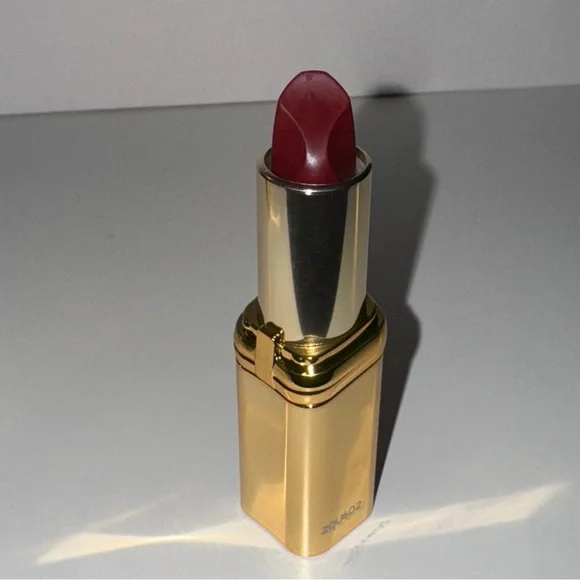 Assorted red lipstick bundle - Picture 4 of 7